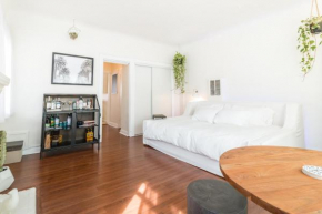 Sunny Boho Chic West Hollywood Flat!